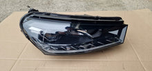 Laden Sie das Bild in den Galerie-Viewer, Frontscheinwerfer Skoda Fabia 6VB941016 LED Rechts Scheinwerfer Headlight