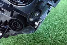 Load image into Gallery viewer, Frontscheinwerfer Seat Tarraco 5FJ941008J Rechts Scheinwerfer Headlight SCH1546641303jg