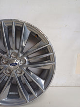 Laden Sie das Bild in den Galerie-Viewer, 1x Alufelge 18 Zoll 8.0" 5x108 55ET Glanz JX7J-H1A Ford Mondeo Rim Wheel