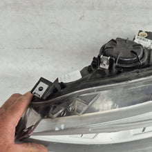 Laden Sie das Bild in den Galerie-Viewer, Frontscheinwerfer BMW 1 F21 F20 7229677 Bi-Xenon Ein Stück (Rechts oder Links) SCH8088301819zj