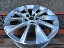 Laden Sie das Bild in den Galerie-Viewer, 1x Alufelge 18 Zoll 7.0" 5x112 45ET 57A601025D Skoda Karoq Rim Wheel FEL4017920869yw