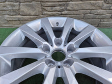 Load image into Gallery viewer, 1x Alufelge 18 Zoll 5x120 6790173 BMW 5 F11 F10 Rim Wheel FEL2840436977xd