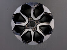 Laden Sie das Bild in den Galerie-Viewer, 1x Alufelge 15 Zoll 4.5&quot; 4x100 35ET 42611-0H050 Toyota Aygo Rim Wheel