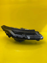 Laden Sie das Bild in den Galerie-Viewer, Frontscheinwerfer Land Rover Range Evoque L551 II M8D2-13W029-EB LED Rechts SCH9507833286rw
