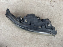 Load image into Gallery viewer, Frontscheinwerfer Volvo S60 V70 II 30655906 Xenon Rechts Scheinwerfer Headlight