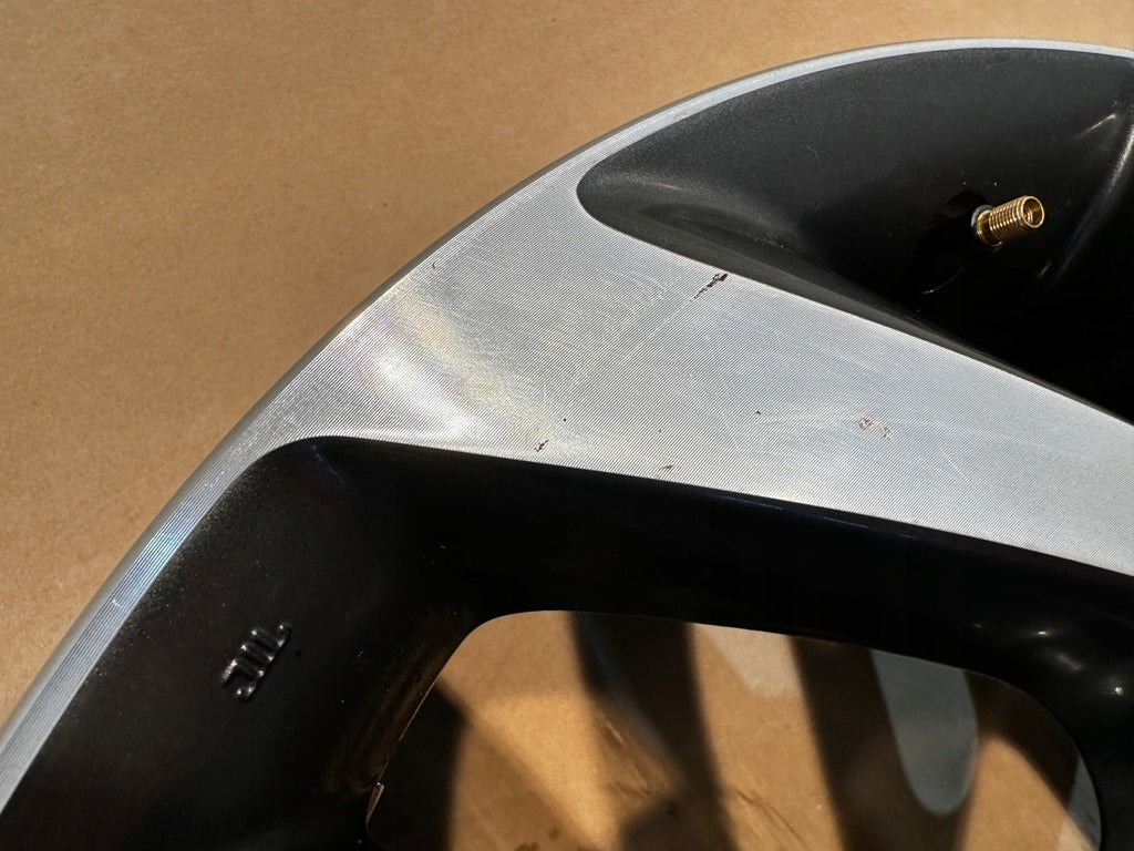 1x Alufelge 18 Zoll 7.0" 5x114.3 40ET 403009804R Renault Kadjar Rim Wheel FEL4443785456hw