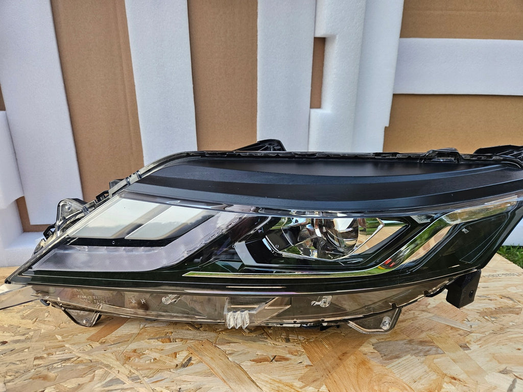 Frontscheinwerfer Mitsubishi L200 8301D381 LED Links Scheinwerfer Headlight