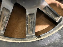 Laden Sie das Bild in den Galerie-Viewer, 1x Alufelge 18 Zoll 7.5&quot; 5x112 46ET KBA54109 Audi Rim Wheel