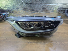 Laden Sie das Bild in den Galerie-Viewer, Frontscheinwerfer Toyota IV Yaris K0-8EU Rechts Scheinwerfer Headlight SCH7086128619jz