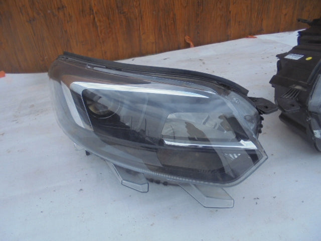 Frontscheinwerfer Opel Zafira 9832837680-00 Xenon Ein Stück (Rechts oder Links)