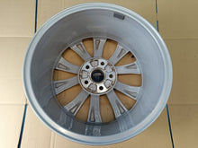 Laden Sie das Bild in den Galerie-Viewer, 1x Alufelge 17 Zoll 7.0" 5x112 5NA601025 VW Tiguan Rim Wheel FEL5467370135lx