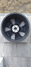 Laden Sie das Bild in den Galerie-Viewer, 1x Alufelge 19 Zoll 7.5" 5x112 50ET Glanz Schwarz 10E601025J Cupra Born I FEL3876291349kt
