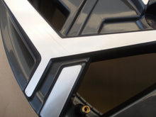 Laden Sie das Bild in den Galerie-Viewer, 1x Alufelge 18 Zoll 7.0" 5x114.3 50ET Glanz Schwarz 52910-DF600 Hyundai Tucson FEL7063671920zj