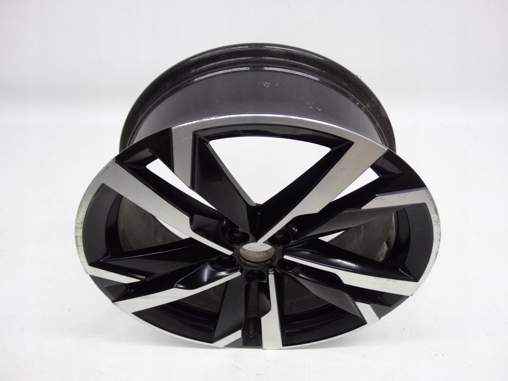 1x Alufelge 18 Zoll 7.0" 5x100 39ET Glanz Graphit 657601025AS Mg Scala Kamiq FEL9688565205fn