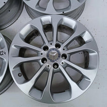 Load image into Gallery viewer, 4x Alufelge 17 Zoll 6.5" 5x112 38ET Glanz Silber A1564011700 Mercedes-Benz Gla FEL1634010002wr