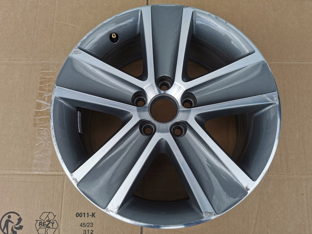 1x Alufelge 17 Zoll 7.5" 5x112 47ET Glanz Graphit 5M0601025A Mg Golf V Plus