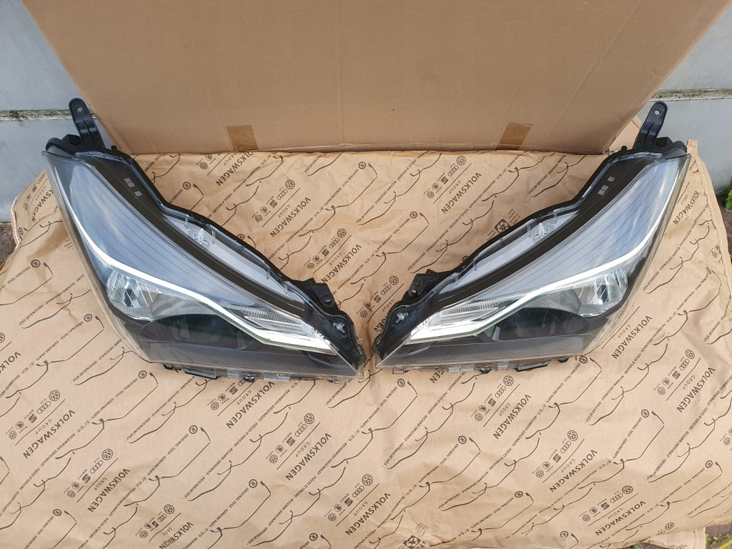 Frontscheinwerfer Toyota Yaris Ein Stück (Rechts oder Links) Headlight