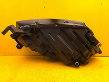 Laden Sie das Bild in den Galerie-Viewer, Frontscheinwerfer Skoda Octavia IV 5E4941015 LED Links Scheinwerfer Headlight SCH3061935445sj