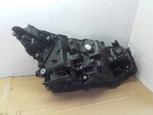Laden Sie das Bild in den Galerie-Viewer, Frontscheinwerfer Toyota Yaris Cross Links Scheinwerfer Headlight SCH8121731566dp