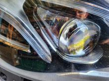 Laden Sie das Bild in den Galerie-Viewer, Frontscheinwerfer Mercedes-Benz W213 A2139064804 LED Rechts Headlight SCH3544904481nj