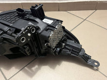 Load image into Gallery viewer, Frontscheinwerfer Hyundai I30 III 92102-G4100 Links Scheinwerfer Headlight