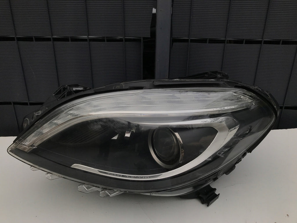 Frontscheinwerfer Mercedes-Benz W246 A2468207761 LED Rechts oder Links SCH2384480417bv