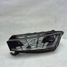Laden Sie das Bild in den Galerie-Viewer, Frontscheinwerfer Skoda Octavia IV 5E4941015B FALSE Scheinwerfer Headlight SCH5446002666rm
