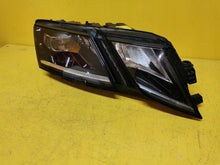 Load image into Gallery viewer, Frontscheinwerfer Skoda Octavia III Rechts Scheinwerfer Headlight SCH4370750144gm