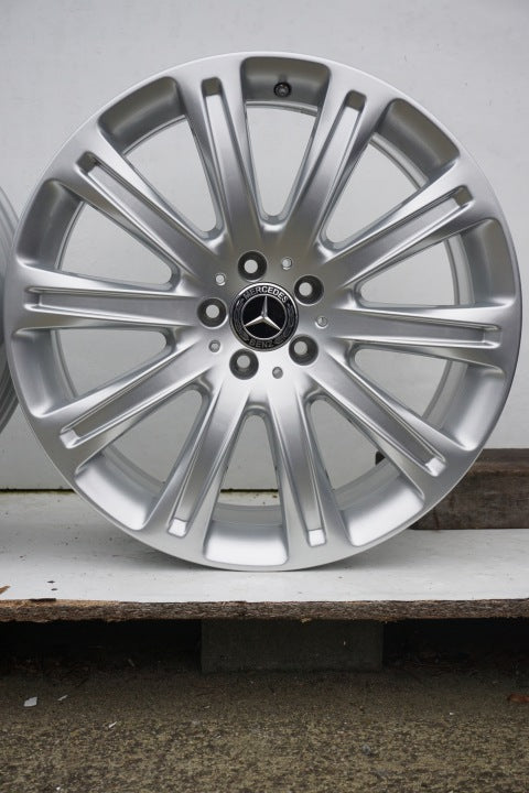 4x Alufelge 20 Zoll 8.5" 5x112 29ET Glanz Silber A2924010300 Mercedes-Benz Gle FEL3187060872gv