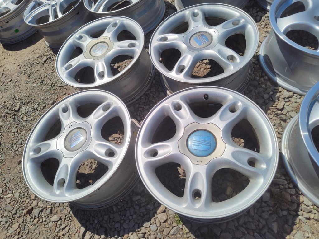 4x Alufelge 16 Zoll 6.5" 5x100 44 5ET Silber 1M0601025A Seat Rim Wheel FEL2740261690sw