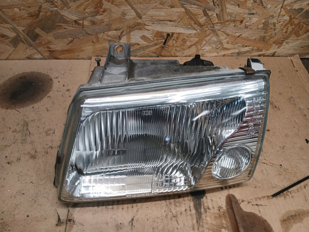 Frontscheinwerfer Hyundai Galloper Links Scheinwerfer Headlight