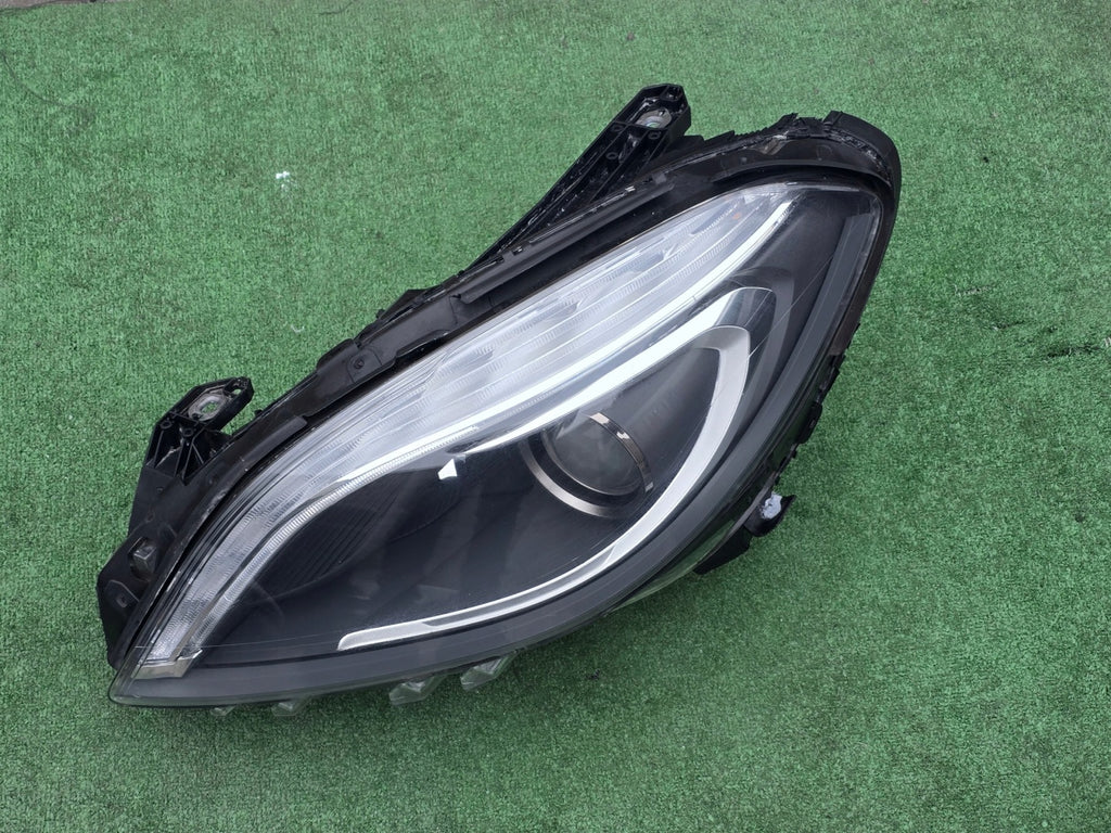 Frontscheinwerfer Mercedes-Benz W246 130702377207 Links Scheinwerfer Headlight SCH9320062840ni
