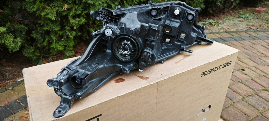 Frontscheinwerfer Toyota 4 Yaris Rechts Scheinwerfer Headlight SCH2797049267aw