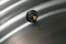 Laden Sie das Bild in den Galerie-Viewer, 1x Alufelge 18 Zoll 7.0&quot; 4x108 47 5ET Graphit H1BJ1007E1A Ford Fiesta Mg