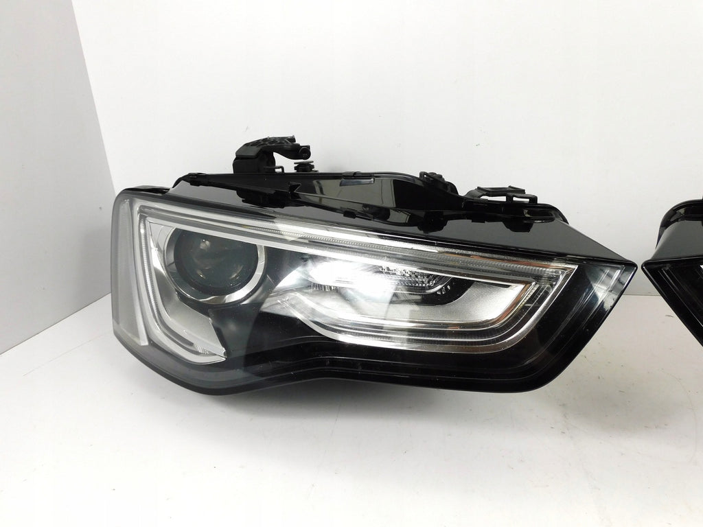 Frontscheinwerfer Audi A5 8T0941043C Ein Stück (Rechts oder Links) Headlight