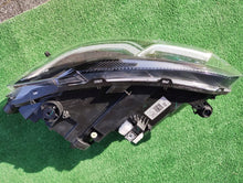 Laden Sie das Bild in den Galerie-Viewer, Frontscheinwerfer VW Polo 2G1941005 LED Links Scheinwerfer Headlight SCH1474265506rv
