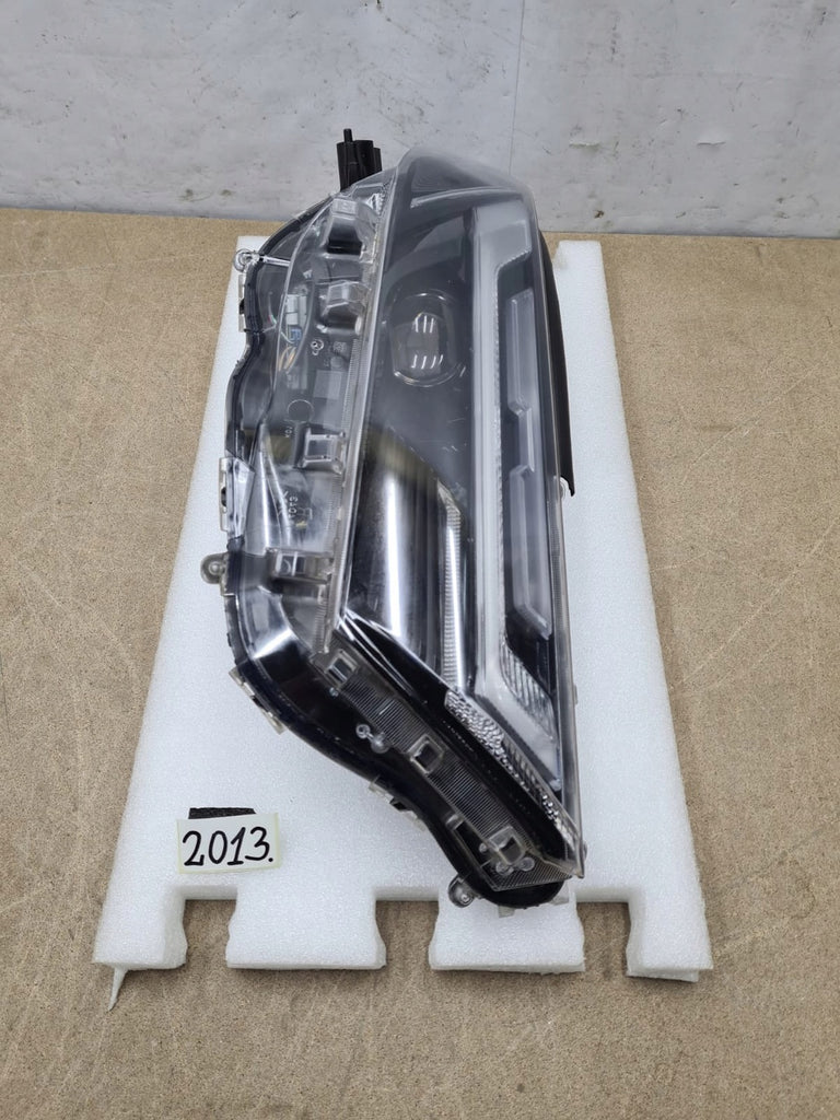 Frontscheinwerfer Toyota V Rechts Scheinwerfer Headlight SCH3795102613pz
