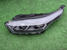 Laden Sie das Bild in den Galerie-Viewer, Frontscheinwerfer Kia Ceed 92101-J7500 LED Links Scheinwerfer Headlight SCH3677666087id