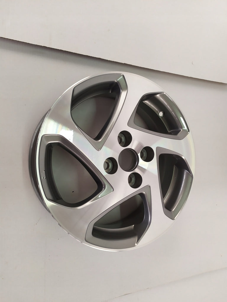 1x Alufelge 15 Zoll 5.0" 4x100 39ET Glanz Silber 426110DC60 Mg Aygo Rim Wheel FEL7098472494jx