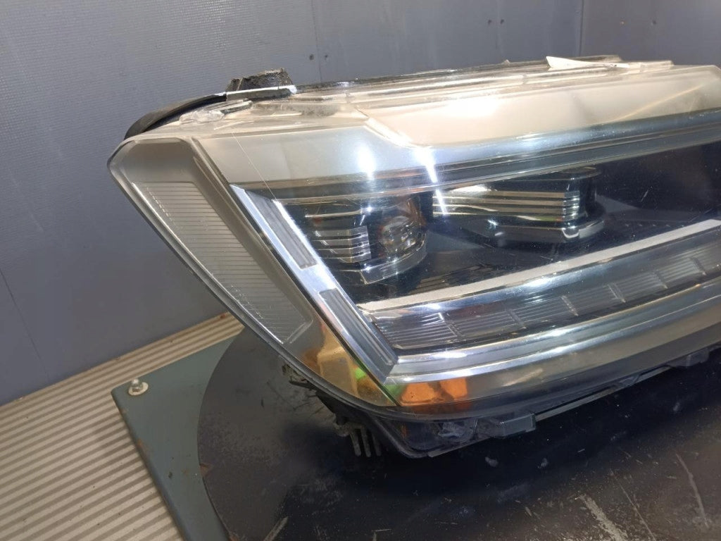 Frontscheinwerfer Man Tge Crafter 7PP941751AC Rechts Scheinwerfer Headlight SCH7379109432iw