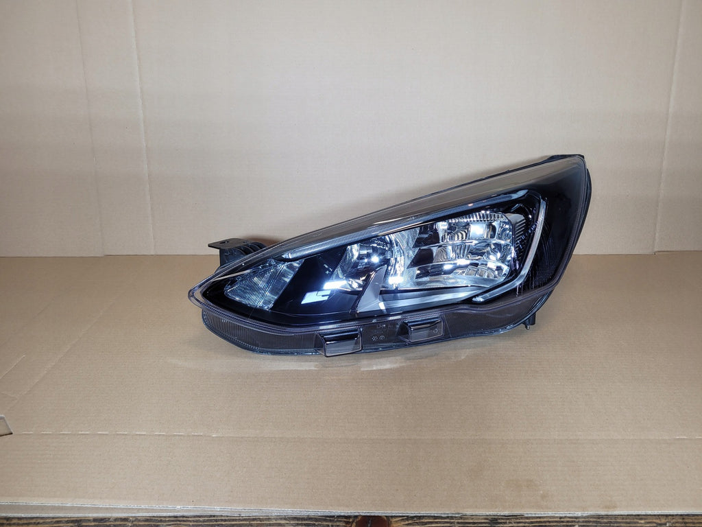 Frontscheinwerfer Ford Focus MX7B-13E015-CC LED Links Scheinwerfer Headlight