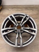 Laden Sie das Bild in den Galerie-Viewer, 1x Alufelge 18 Zoll 8.5" 5x120 47ET Glanz Grau 7852492GR BMW 3 F34 F30 F32 FEL5022323083ps