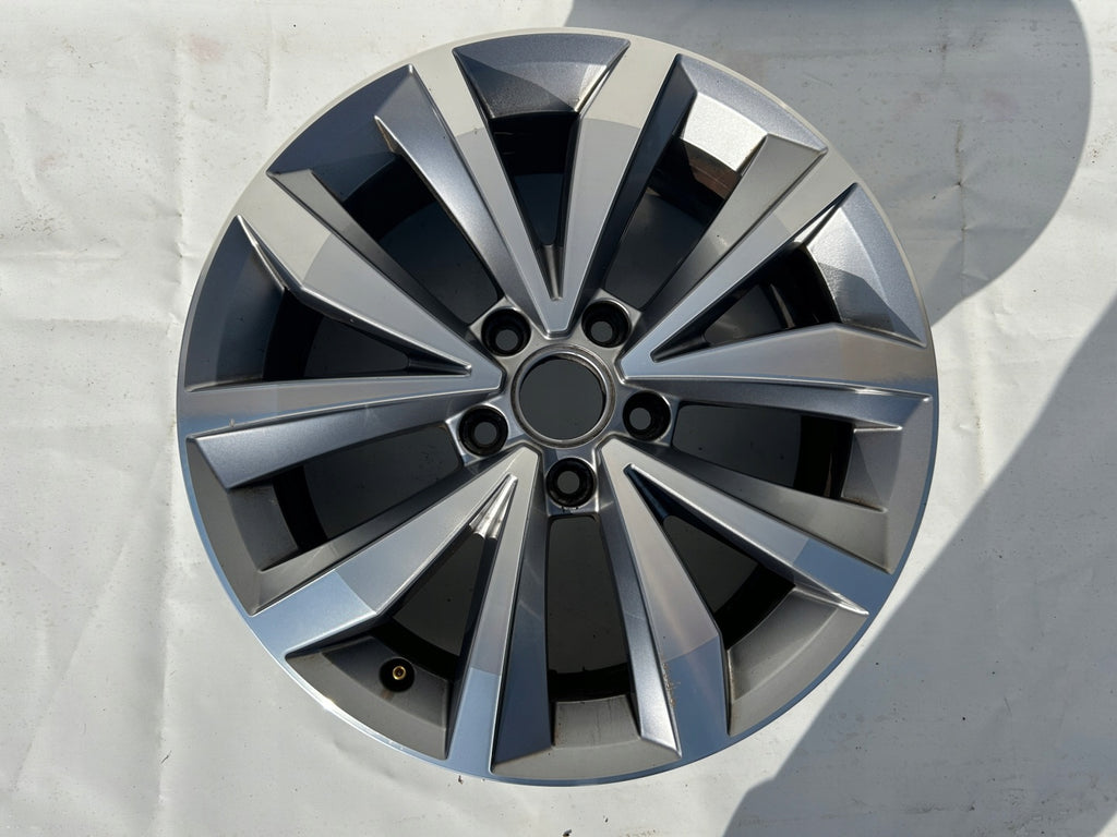 1x Alufelge 17 Zoll 7.0" 5x112 45ET Glanz 2GA601025K VW T-Roc Rim Wheel FEL2765796416cn