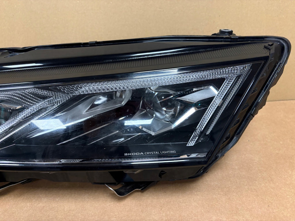 Frontscheinwerfer Skoda Octavia IV 5E4941035 Full LED Links Headlight SCH3207983511fp