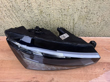 Laden Sie das Bild in den Galerie-Viewer, Frontscheinwerfer Skoda Scala 657941016 LED Rechts Scheinwerfer Headlight SCH2469012802dz