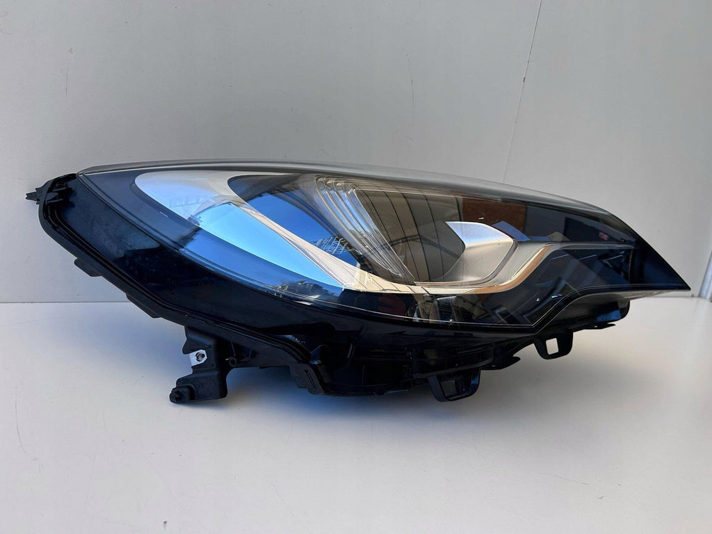 Frontscheinwerfer Opel Astra 39187261 Rechts Scheinwerfer Headlight SCH8826398293zc