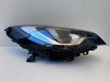 Laden Sie das Bild in den Galerie-Viewer, Frontscheinwerfer Opel Astra 39187261 Rechts Scheinwerfer Headlight SCH8826398293zc