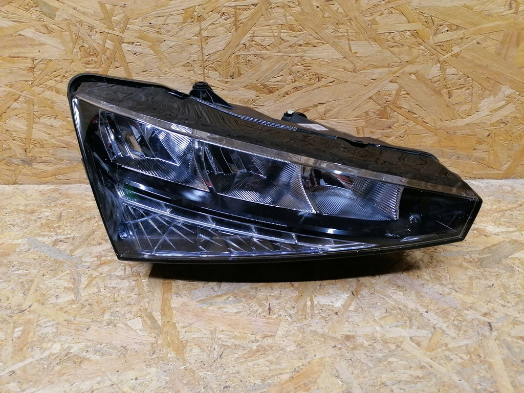 Frontscheinwerfer Skoda Scala 657941016 LED Rechts Scheinwerfer Headlight SCH2721502461bq