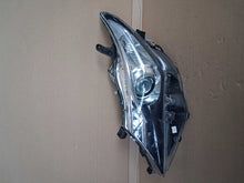 Load image into Gallery viewer, Frontscheinwerfer Toyota Auris 81170-02J61 Links Scheinwerfer Headlight SCH3358810372pj