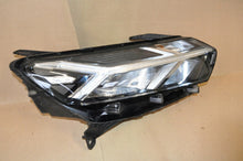 Laden Sie das Bild in den Galerie-Viewer, Frontscheinwerfer Dacia Sandero III Logan Jogger 260106343R Rechts Headlight